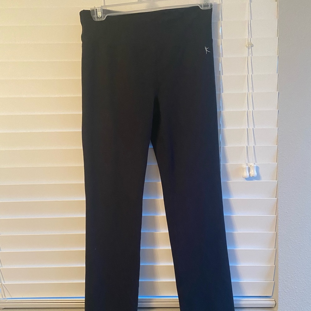 Women’s Petite Danskin Now Slim Fit Black Yoga Pants  (0P-2P)